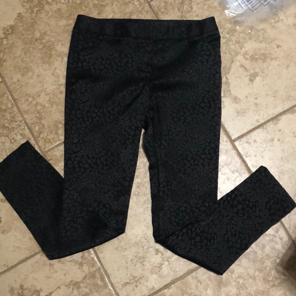 Black Dress Pants! Never Worn! Size 7 - Picture 2 of 6